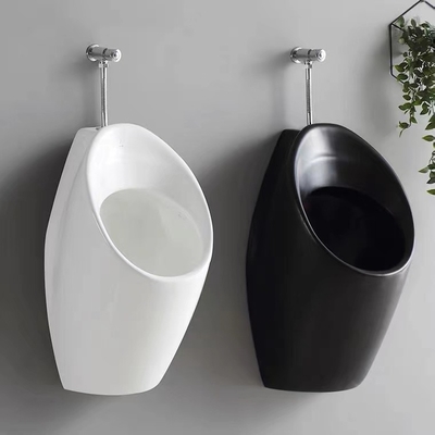 Matte Black Back Spud Floor-Stellungs-Toiletten-Selbst-Sensor-Spülung