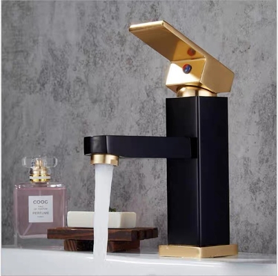 Mischer-Wasserfall-gesundheitlicher Waren-Hahn des Badezimmer-SUS304 mit Goldgriff